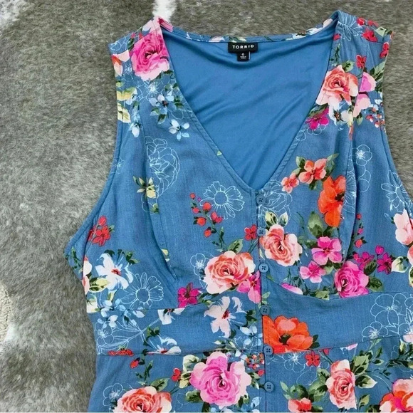 Torrid Floral Button Up Tie Waist Blouse - Picture 5 of 11